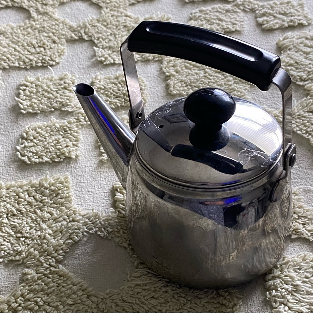 Mini Tea Pot - Picture 1 of 3